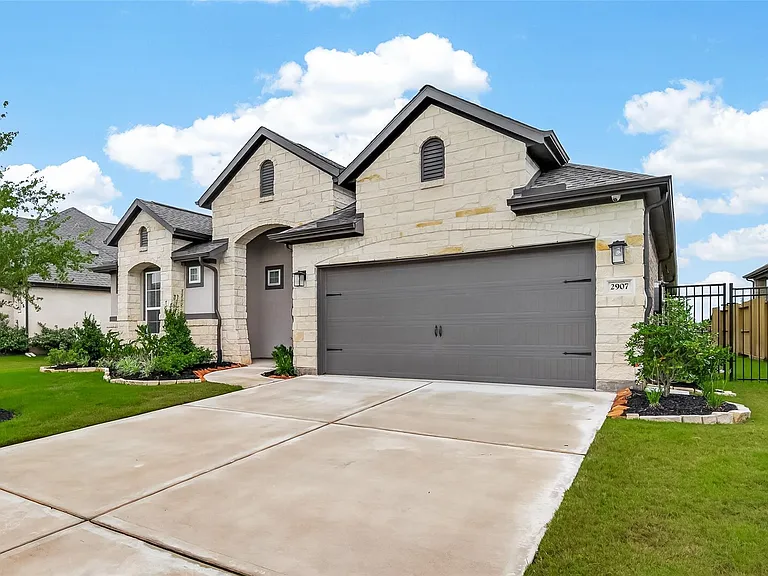 2907 Wild Berry Ct — Photo 2