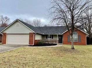 1007 N 26th St, Rogers, AR 72756