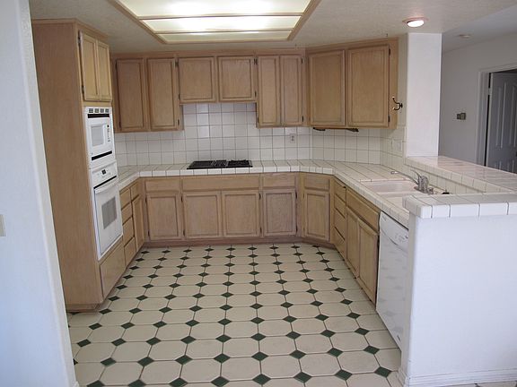 Jenn-aire kitchen