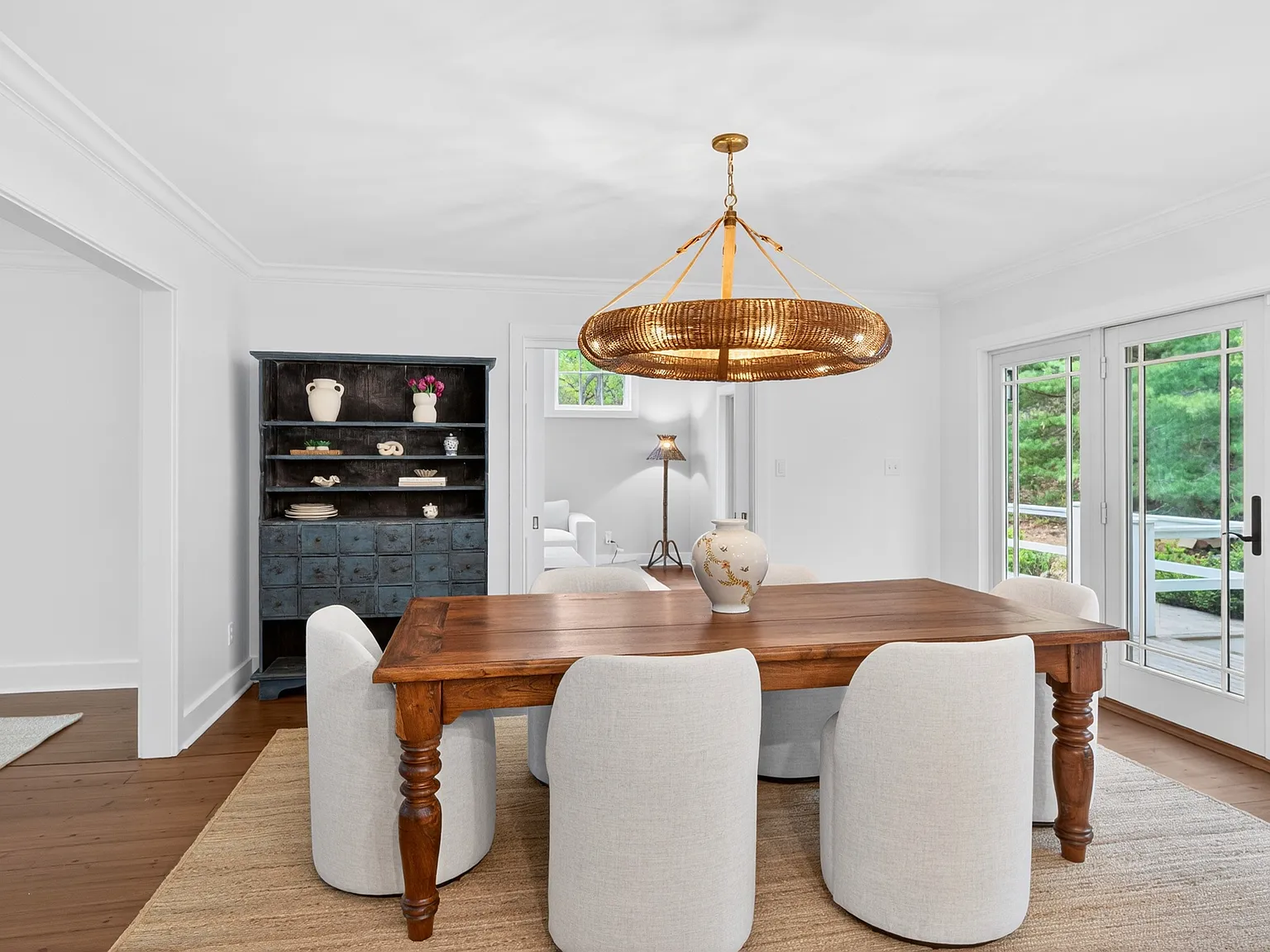 4-Bedroom Home in Sag Harbor with Swimming Pool — Photo 3