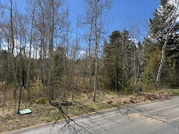4th image of 400 Fox Acres Dr W