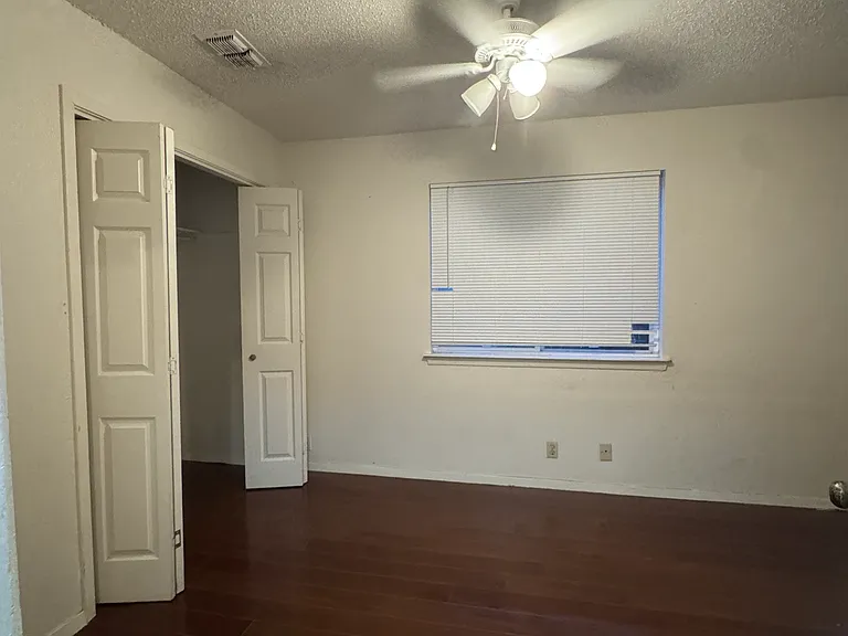 2301 Mesa Park Dr — Photo 5