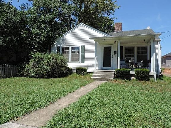 2nd image of 1445 Nutwood St