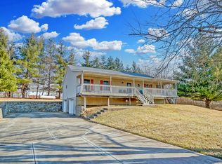 23248 Hawley Dr, Lawrenceburg, IN 47025