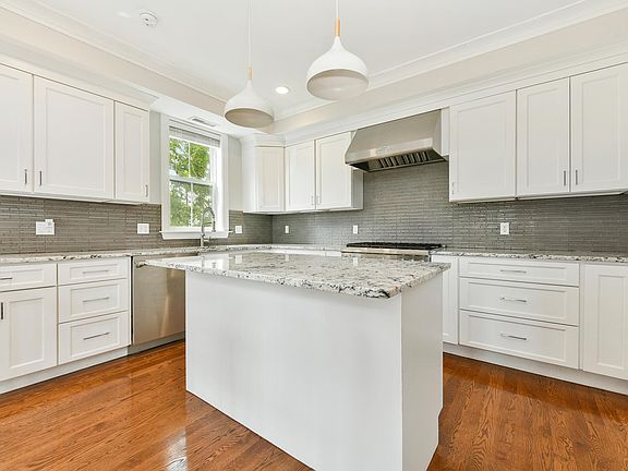 2nd image of 1514r Columbia #2