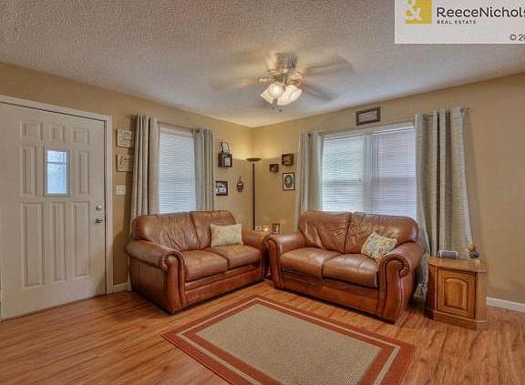 2nd image of 5010 Hagemann St