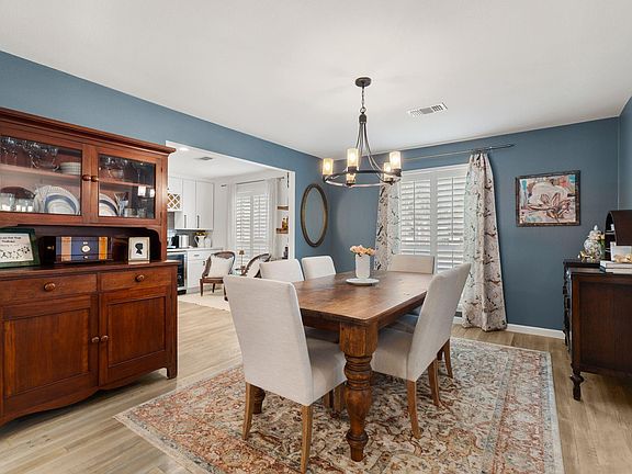 5th image of 10619 Cranbrook Rd