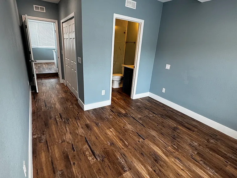 2435 E Jersey Ave #2 — Photo 12