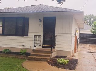 1410 Hillcrest Ave NW, Grand Rapids, MI 49504
