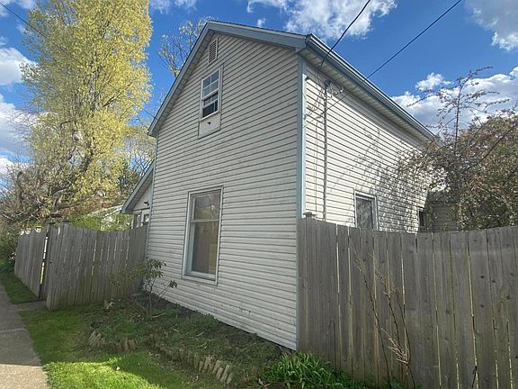 2nd image of 160 W Sandusky St