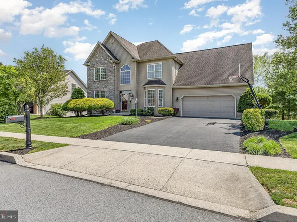 5815 Aspen Ln, Enola, PA 17025