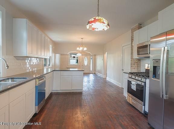 5th image of 228 N Keyser Ave #1