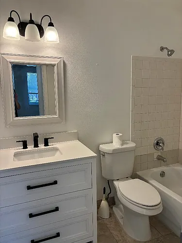 8807 SE Sandy Ln Photo 1