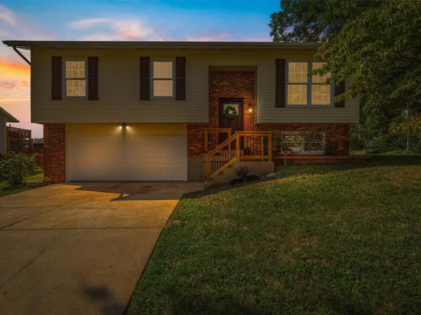 1732 Parkside Pl, Imperial, MO 63052