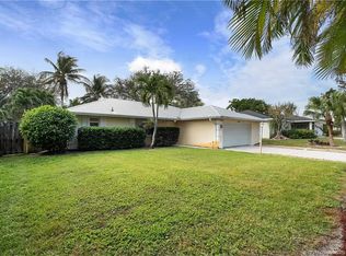 2496 NE Elaine St, Jensen Beach, FL 34957