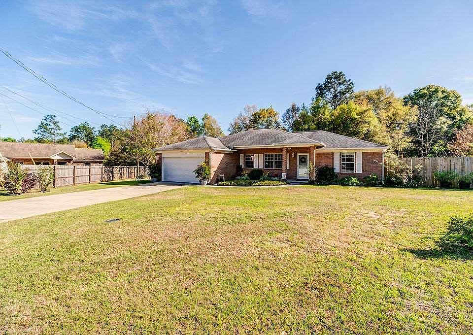 1st image of 5163 Buccaneer Cir