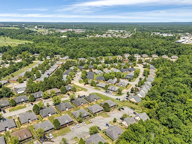 807 W Longleaf Dr #15 — Photo 3