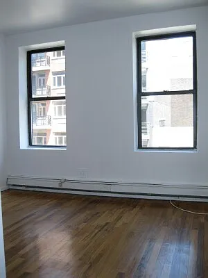 Rented by Tower Brokerage | media 52