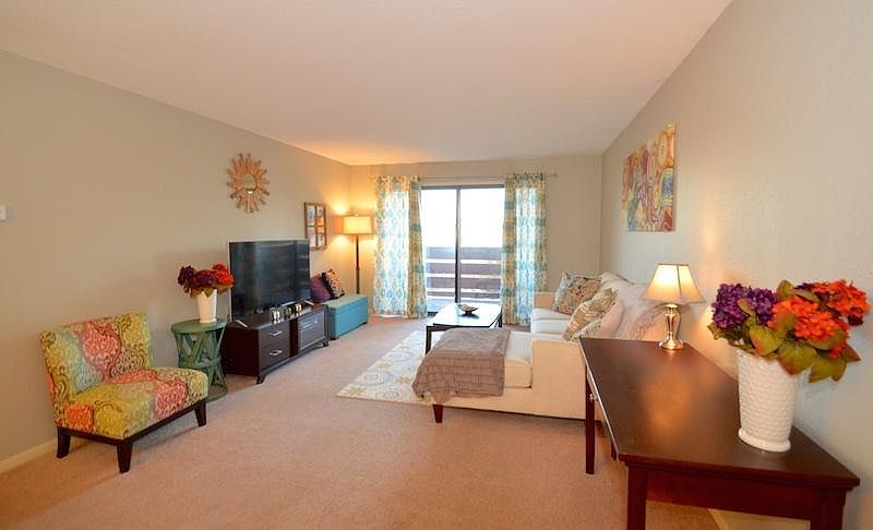 1st image of 1618 S 115th Ct APT 308