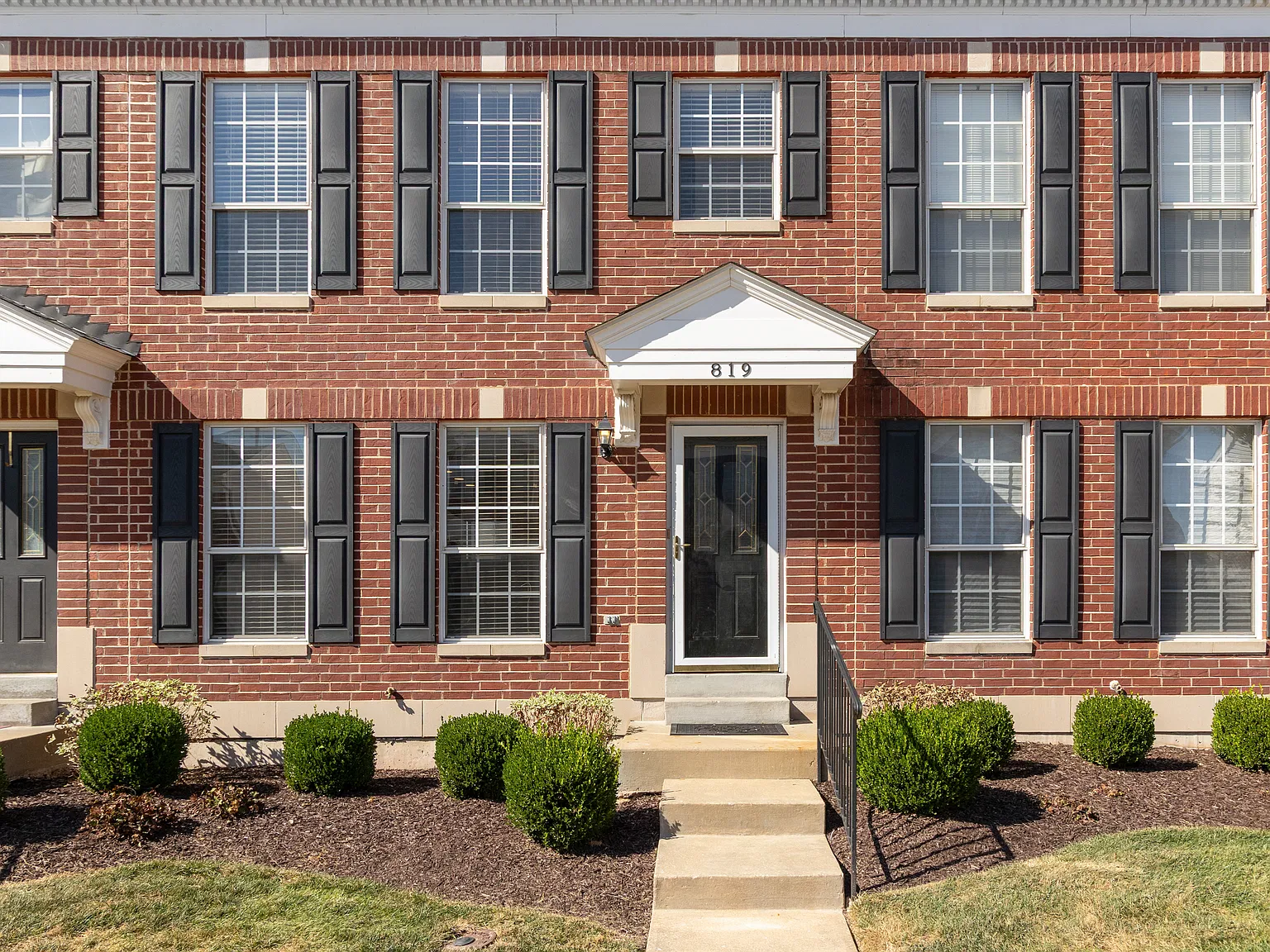 2 bed, 1260 sqft, $1,700 — Photo 2