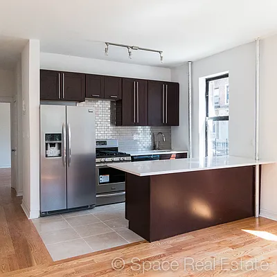 Rented by Space Real Estate | media 5