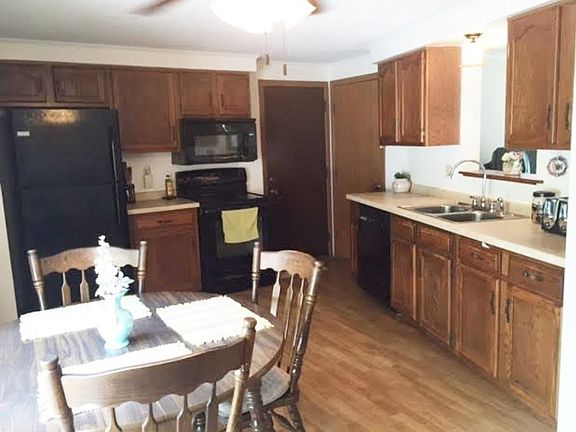 4th image of 2641 Maryland Ave E