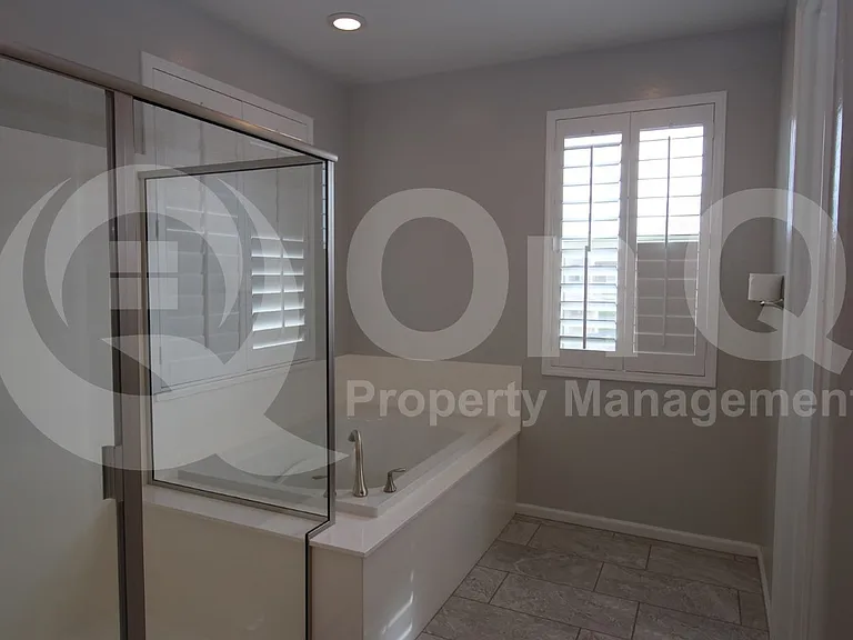 275 E Honeysuckle Pl — Photo 20