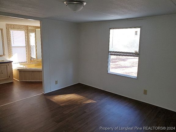 4th image of 4779 Madison Dr