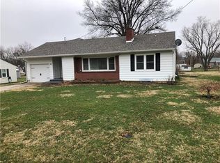 307 Crestview Dr, Richmond, MO 64085