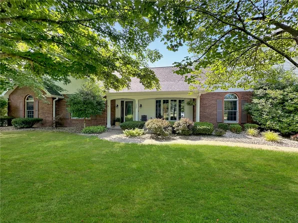 1327 Audrey Ln, Charleston, IL 61920