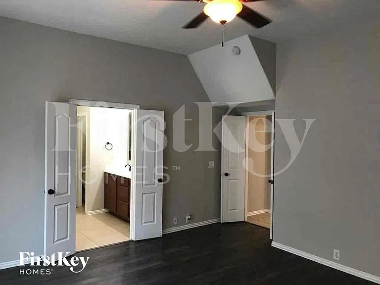 612 Celeste Ln — Photo 14