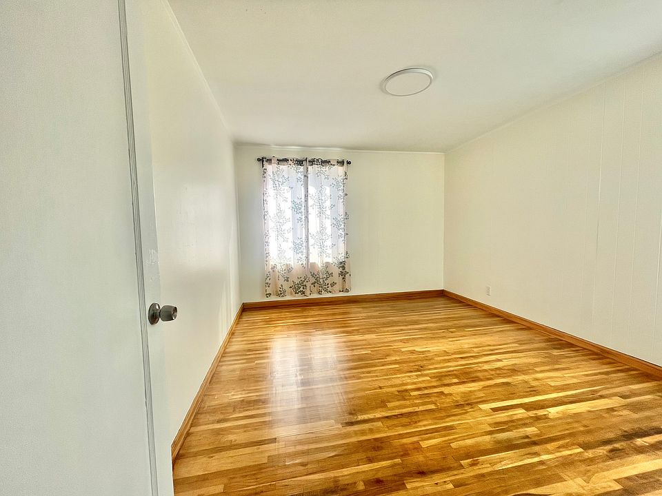 1st image of 310 Aviador Ave #1