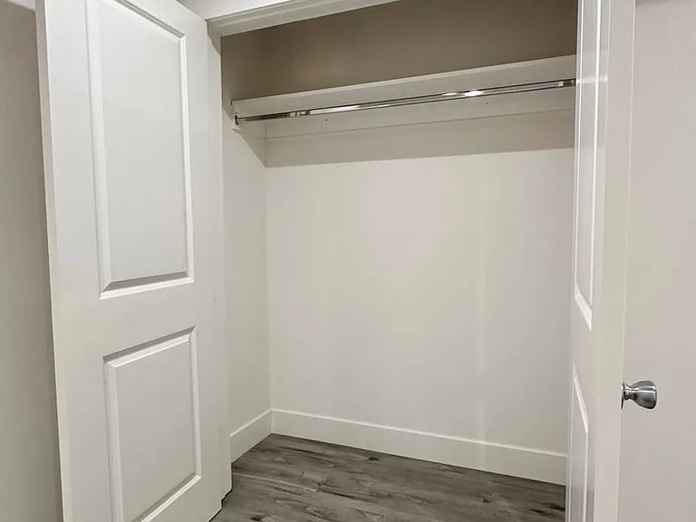 11512 Oxford Ave — Photo 60