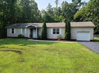 2072 Lakeside Ln, Hixson, TN 37343