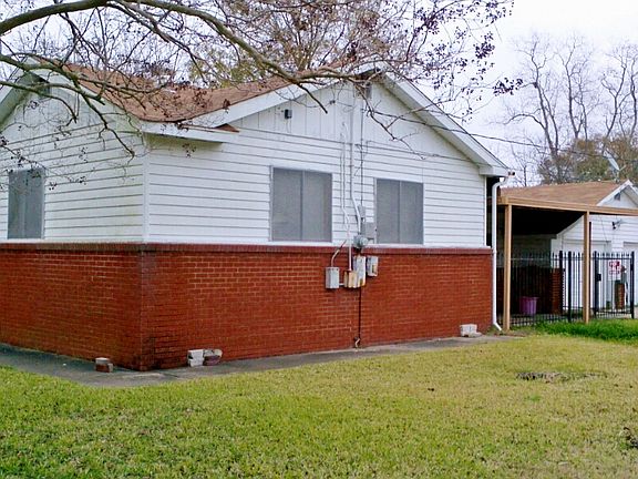 4th image of 3500 31st St