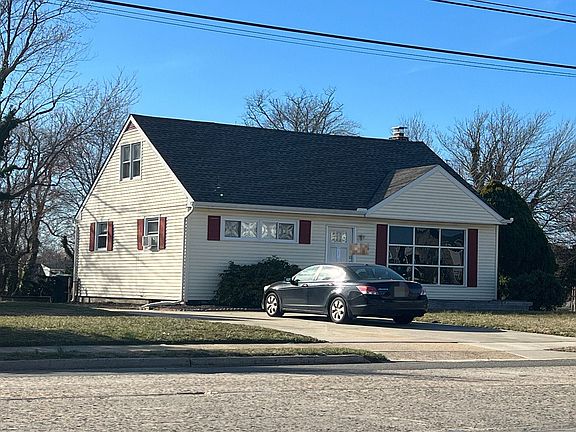 3rd image of 210 Tansboro Rd