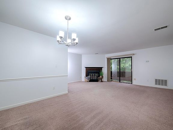 5th image of 3846 Steppes Ct