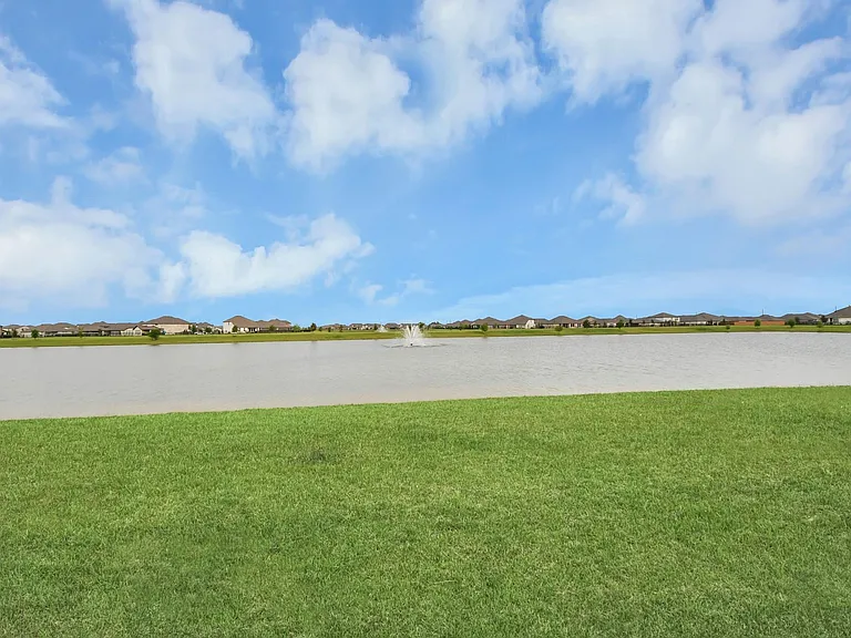 584 Santa Rosa Hills Dr — Photo 33