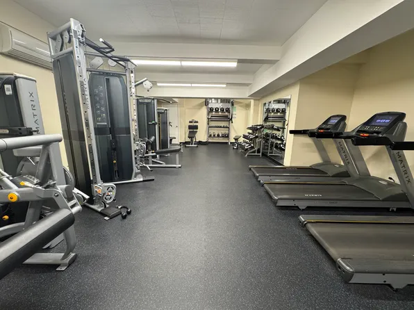 69-10 Yellowston Boulevard image 12 of 14