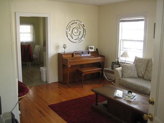 204 A (downstairs) living room