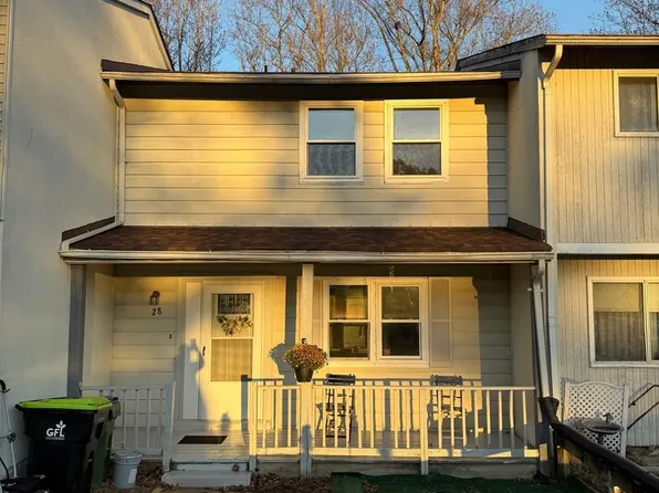 28 Wayside Ct, Stafford, VA 22554