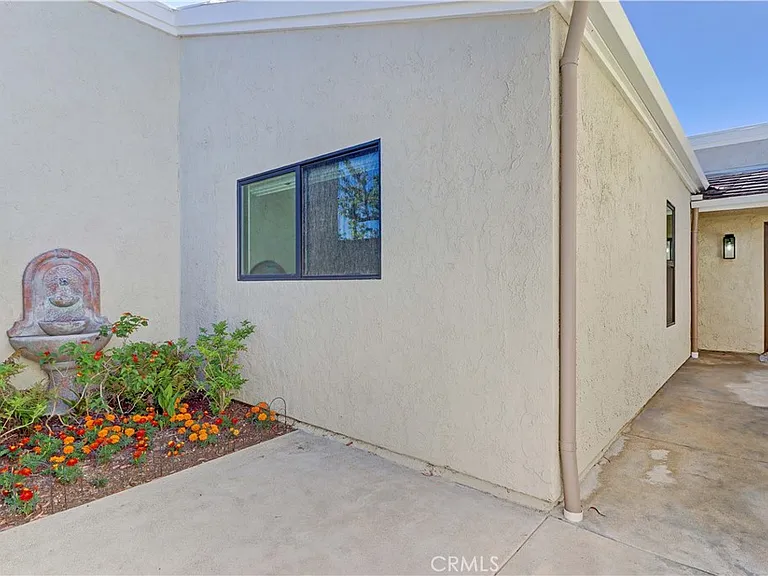 22831 Mariano Dr — Photo 22