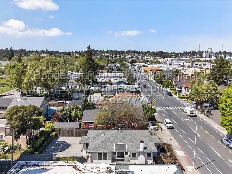 612 Petaluma Blvd S — Photo 28