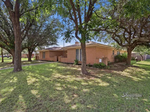 1200 Amherst St, Burkburnett, TX 76354