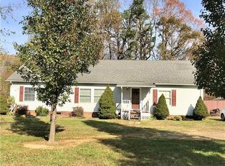 40788 Hearne Rd, New London, NC 28127
