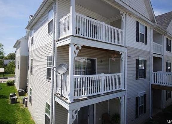 3rd image of 2470 Lampong Dr APT 200C