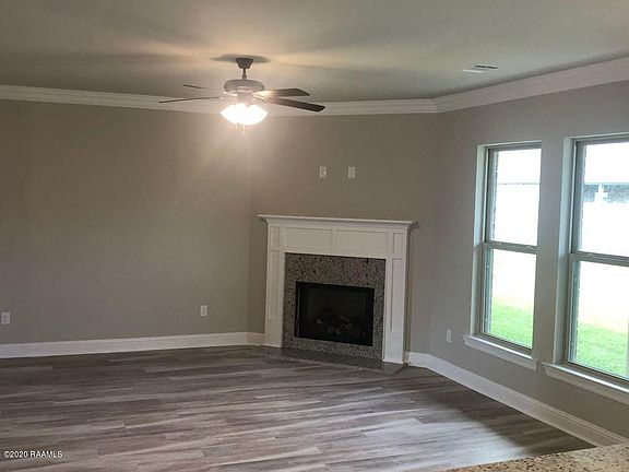 3rd image of 616 Bay Meadow Ln
