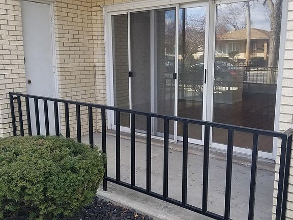 2nd image of 6214 S Narragansett Ave #1B