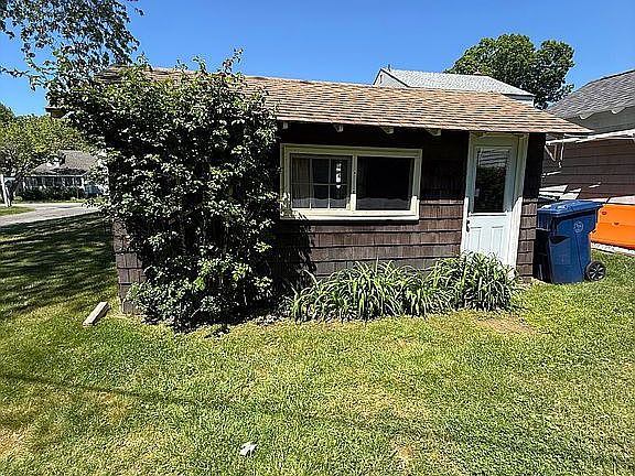 4th image of 45 Saltaire Dr