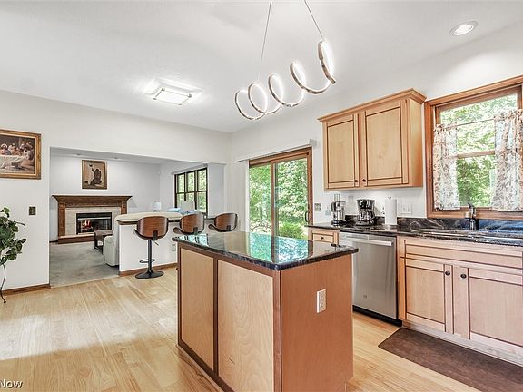 5th image of 20254 Bradgate Ln